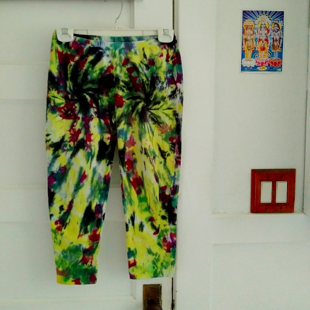 Dharma Trading Co. Tye Dye Capri Leggings